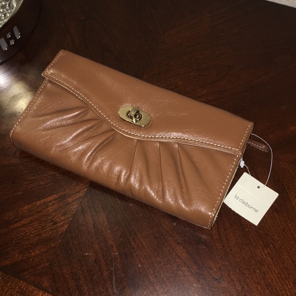Liz Claiborne Other - Brand New wallet Liz Claiborne